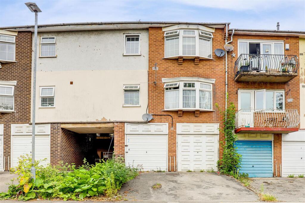 Main image of property: Colwick Lodge, Carlton, Nottinghamshire, NG4 1DW