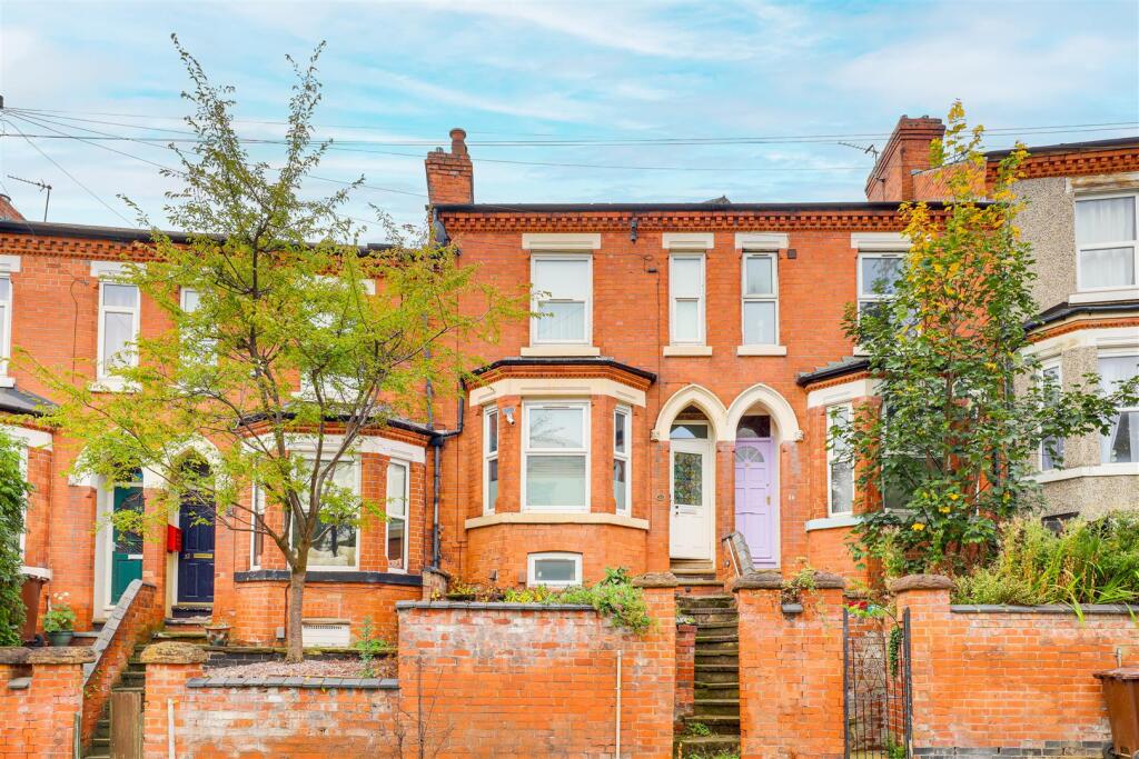 Main image of property: Sneinton Hollows, Sneinton, Nottinghamshire, NG2 4AA