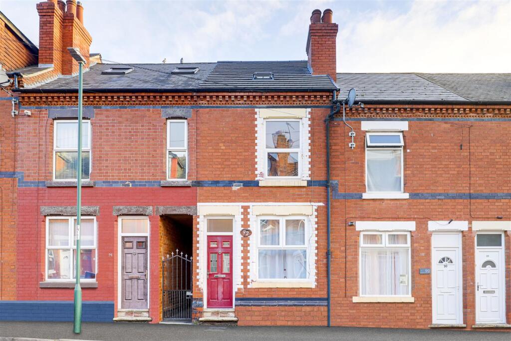 Main image of property: Westwood road Snienton, Nottinghamshire, NG2 4FS