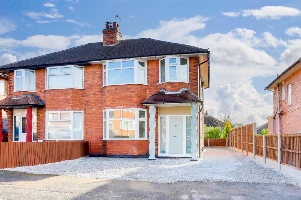 Main image of property: Cantley Avenue, Gedling, Nottinghamshire, NG4 3PD