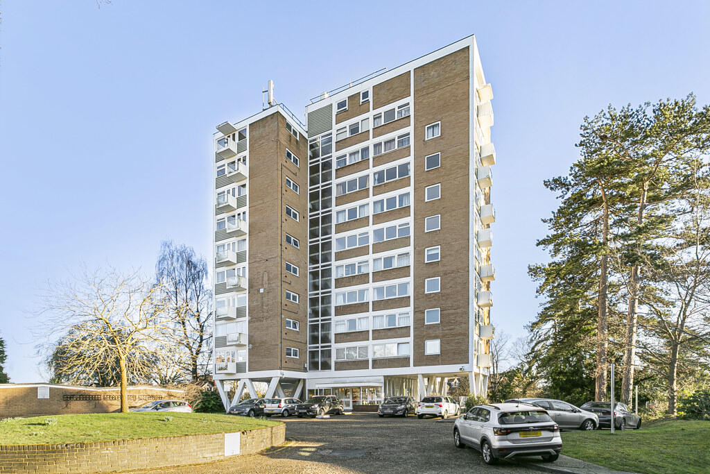 Main image of property: Guildford Road, Woking, Surrey, GU22