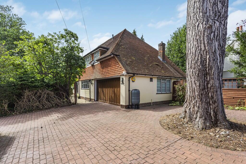 Main image of property: Park Road, Woking, Surrey, GU22
