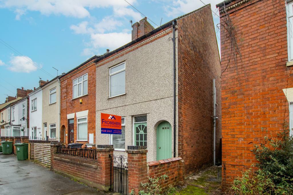 2 bedroom terraced house for sale in Charnwood Road, Shepshed