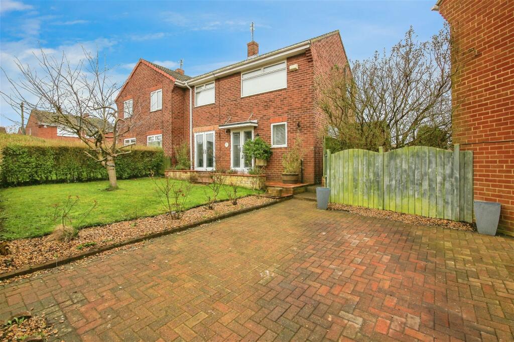 2 bedroom semidetached house for sale in Olympia Avenue, Choppington