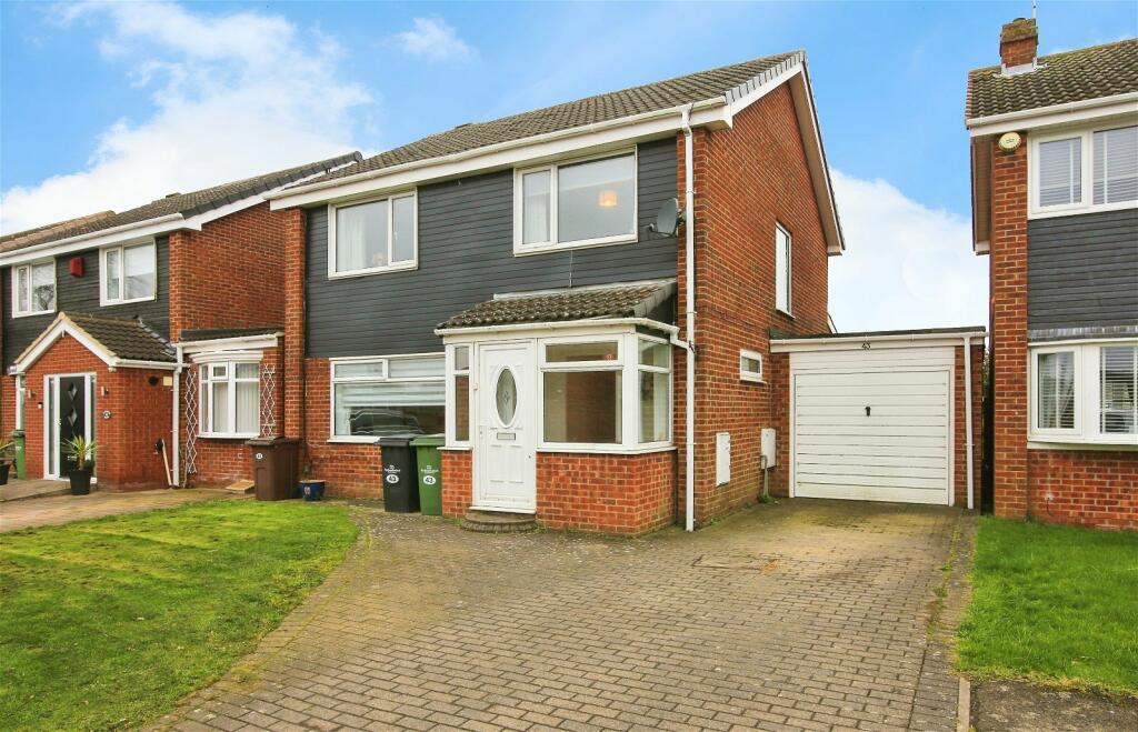 4 bedroom detached house for sale in Augustus Drive, Bedlington, NE22