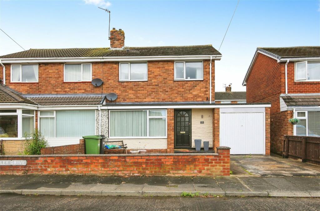 3 bedroom semidetached house for sale in Beverley Drive, Choppington