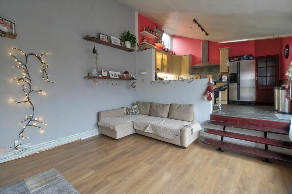 Additional property image - Bishopsfield, Harlow