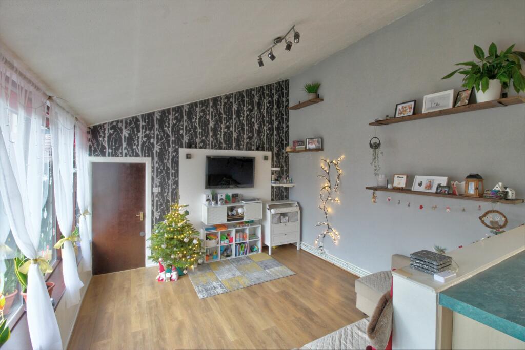 Additional property image - Bishopsfield, Harlow