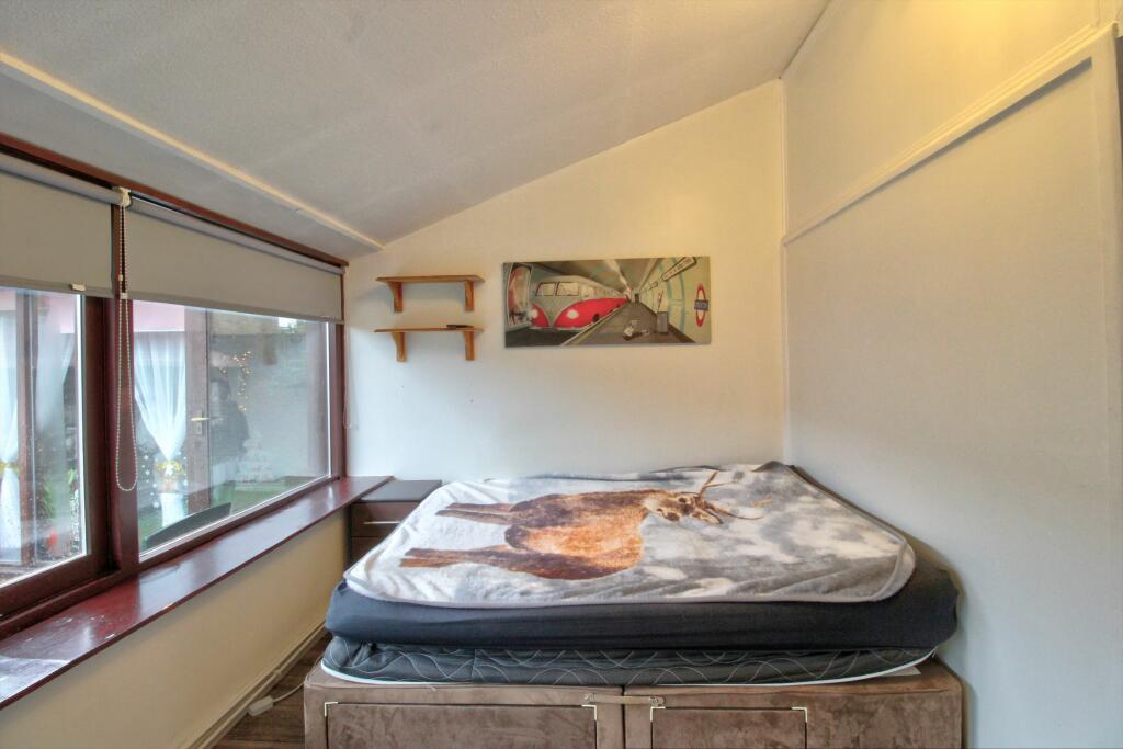 Additional property image - Bishopsfield, Harlow