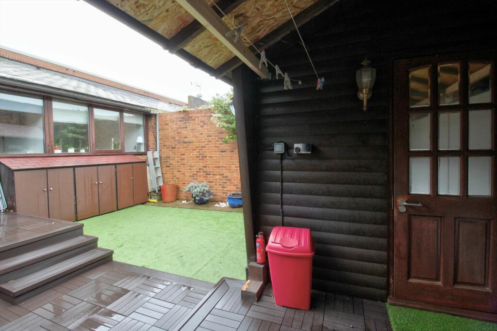 Additional property image - Bishopsfield, Harlow