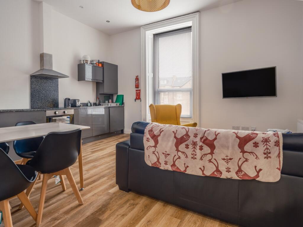 Main image of property: 11 Osborne Terrace, Newcastle Upon Tyne, Tyne and Wear, NE2