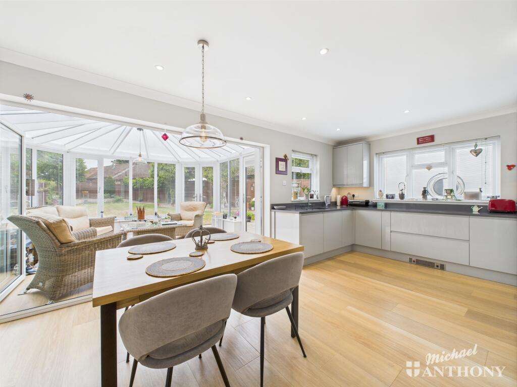 Main image of property: Heath Road, Leighton Buzzard, Bedfordshire