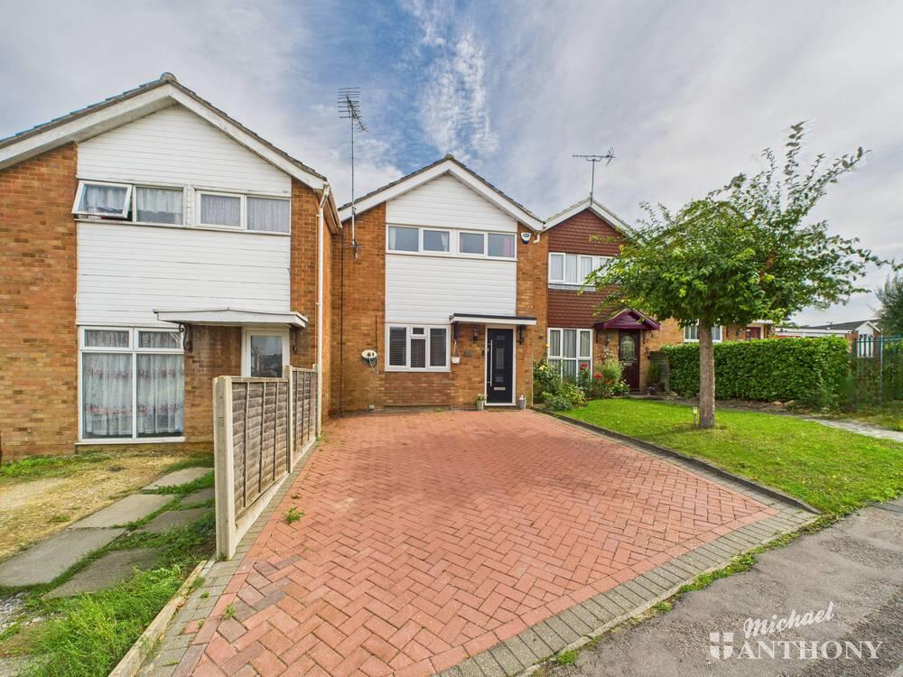Main image of property: Bideford Green, Linslade