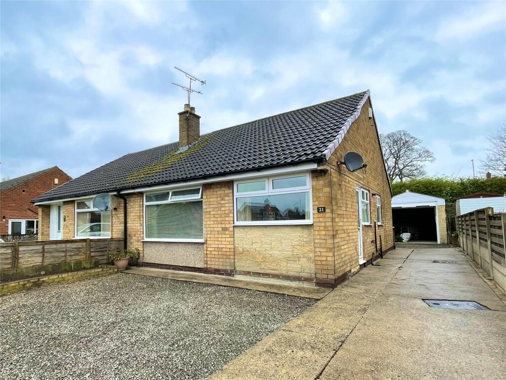2 bedroom bungalow for rent in Lacey Grove, Wetherby, LS22