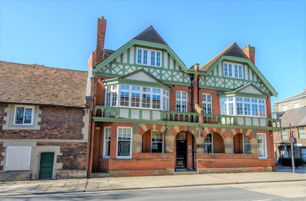 Main image of property: Bedford Mews, Bootham, York, YO30