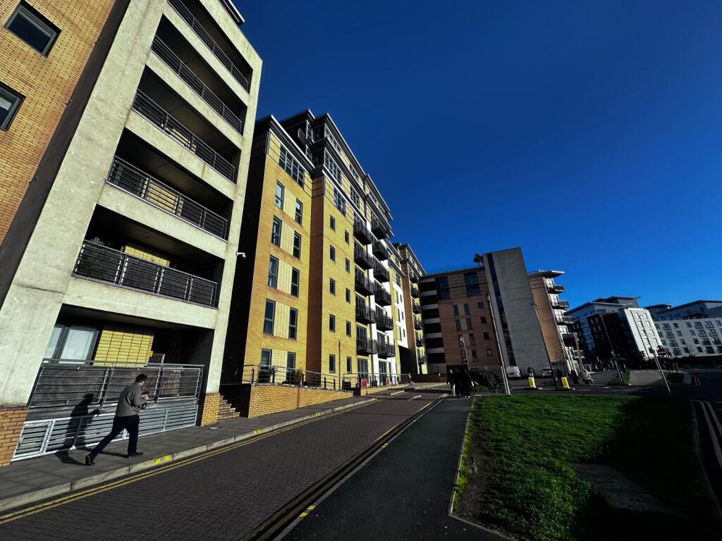 Main image of property: Bowman Lane, Leeds, LS10