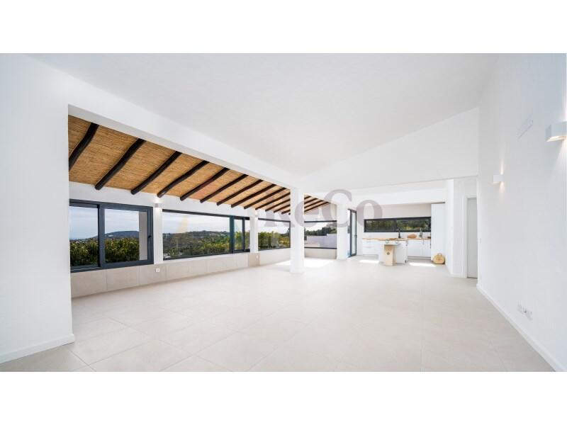 Main image of property: Algarve, Santa Bárbara de Nexe