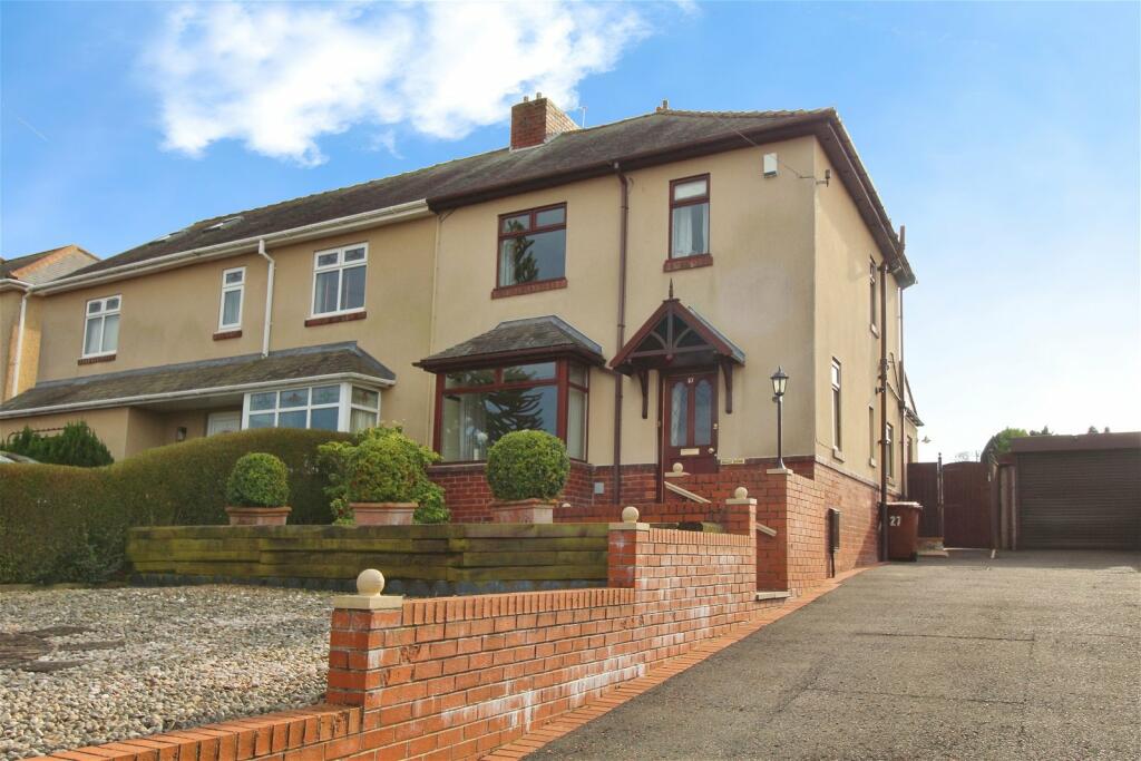 3 bedroom semidetached house for sale in Moor Road, Prudhoe, NE42 5LL