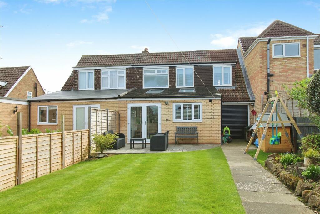 3 bedroom semidetached house for sale in Park Lane, Prudhoe, NE42 5LW