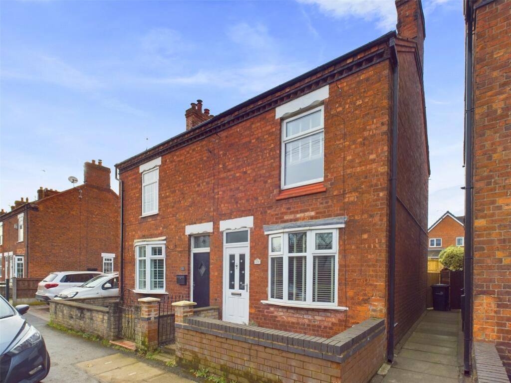 2 bedroom semidetached house for sale in Booth Lane, Middlewich