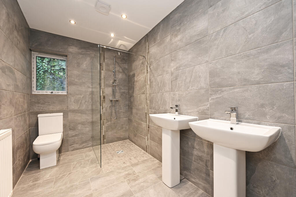 Additional property image - 156 South Parade, Matlock Bath, Matlock DE4 3NR