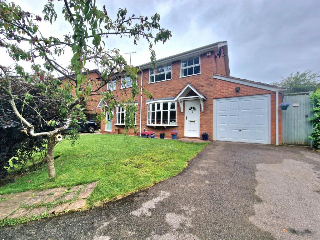 Main image of property: Allitt Grove, Kenilworth, Warwickshire, CV8