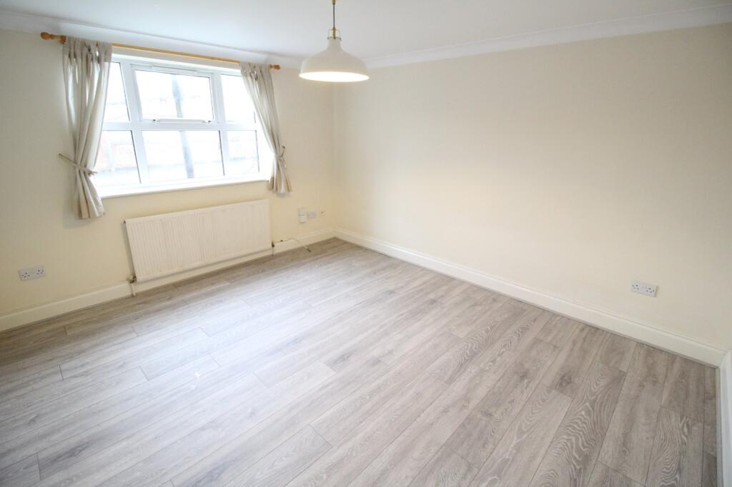 Additional property image - Elmdene Road, Kenilworth, Warwickshire, CV8