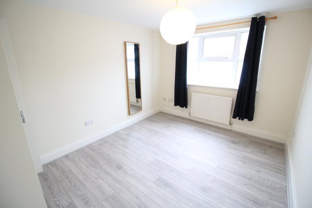 Additional property image - Elmdene Road, Kenilworth, Warwickshire, CV8
