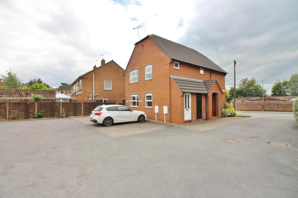 Main image of property: Elmdene Road, Kenilworth, Warwickshire, CV8