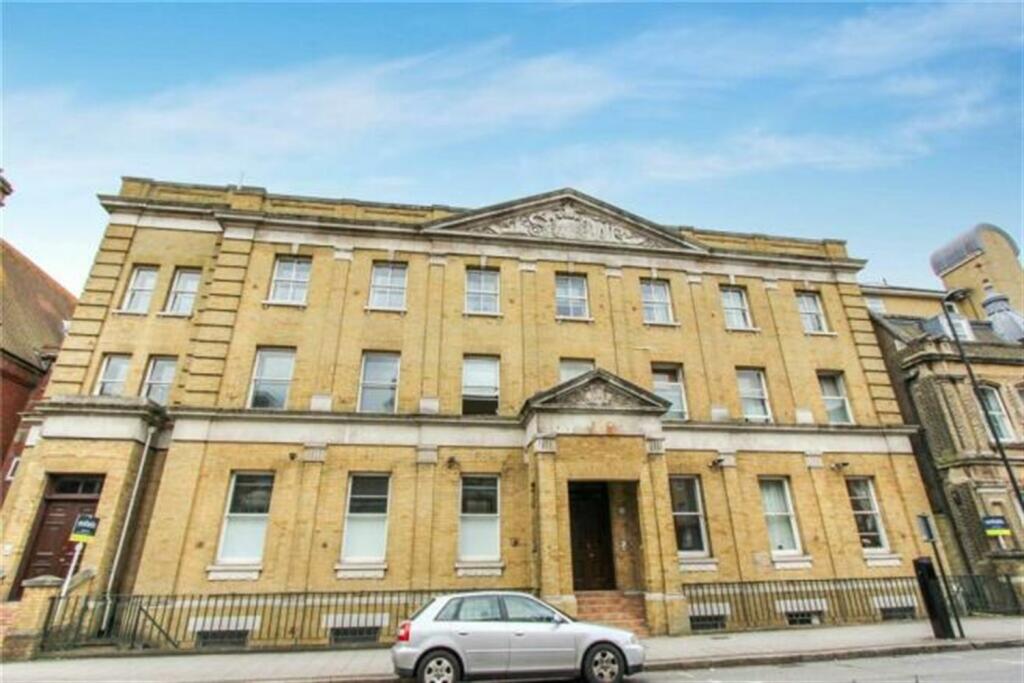 2 bedroom flat for rent in Maritime Chambers, SO14