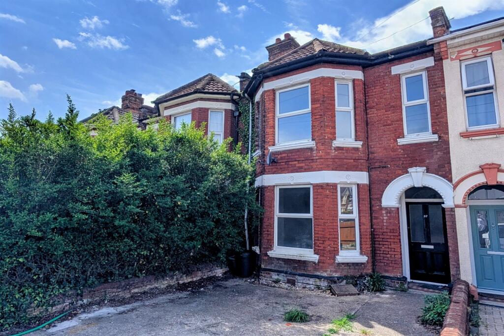 Main image of property: Atherley Road, SO15