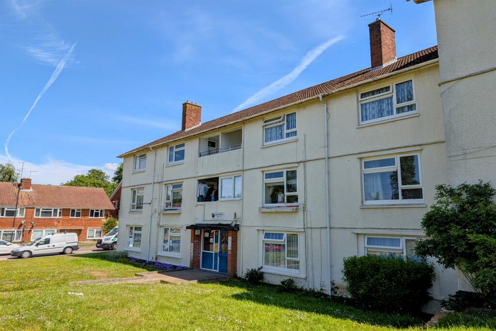 Main image of property: Holmsley Close, Harefield, SO18