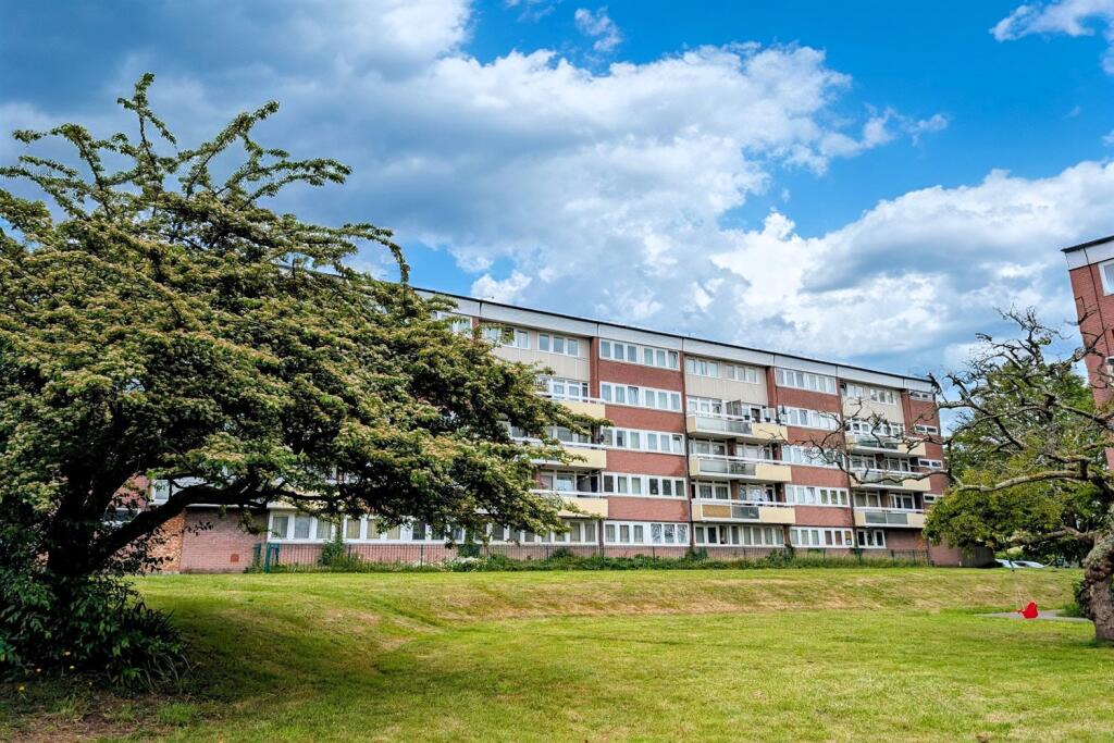 Main image of property: Wimpson Lane, SO16