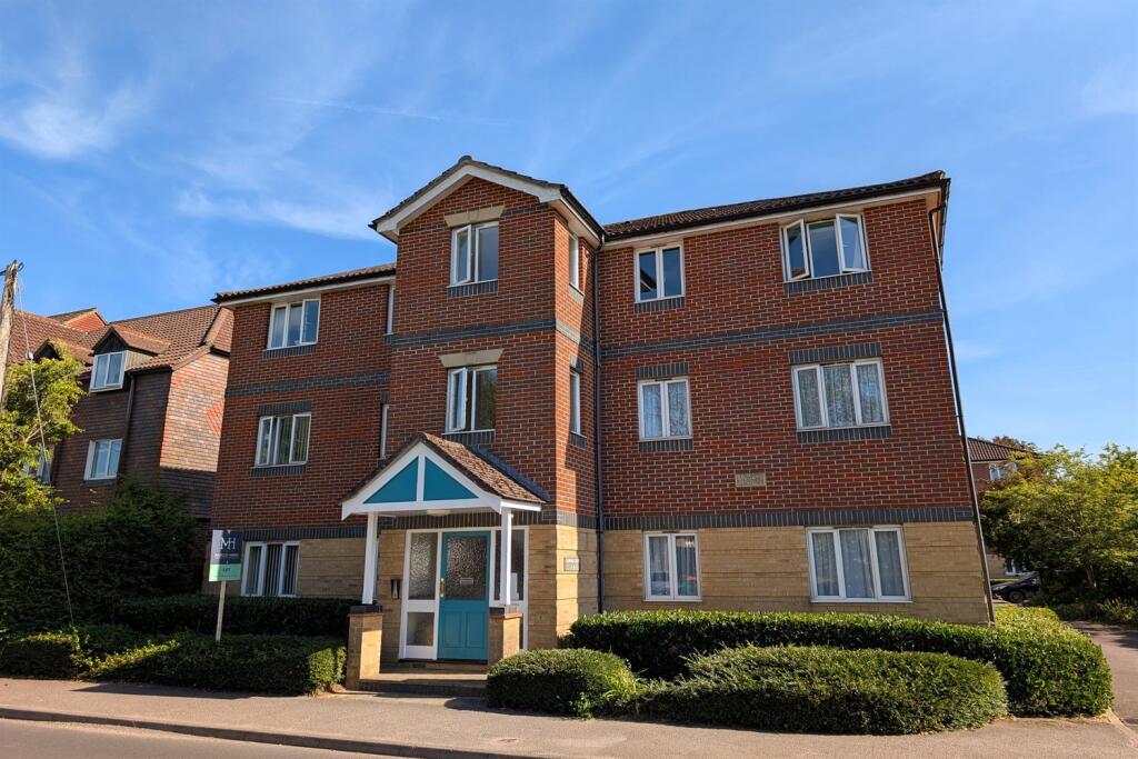 Main image of property: Lindford Court, SO50
