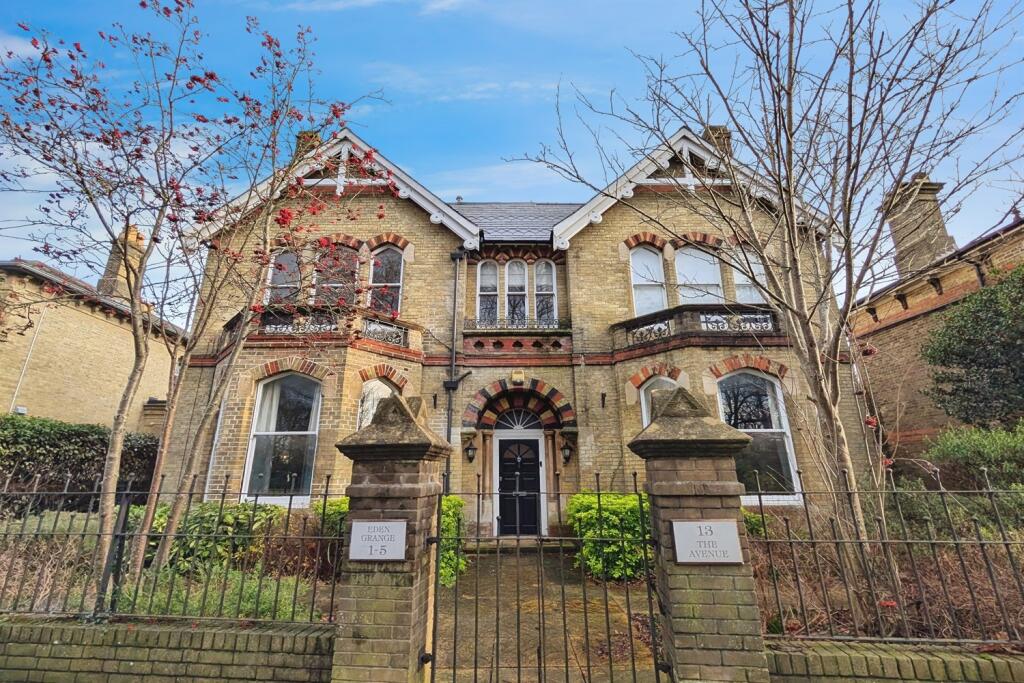 Main image of property: The Avenue, Southampton, SO14