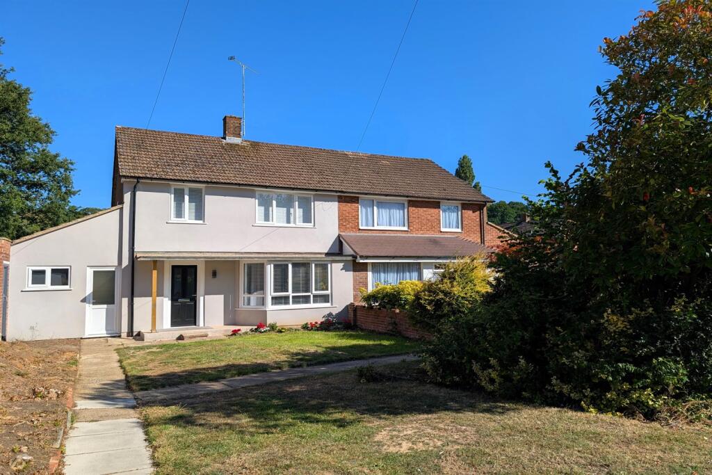 Main image of property: Somerset Avenue, SO18