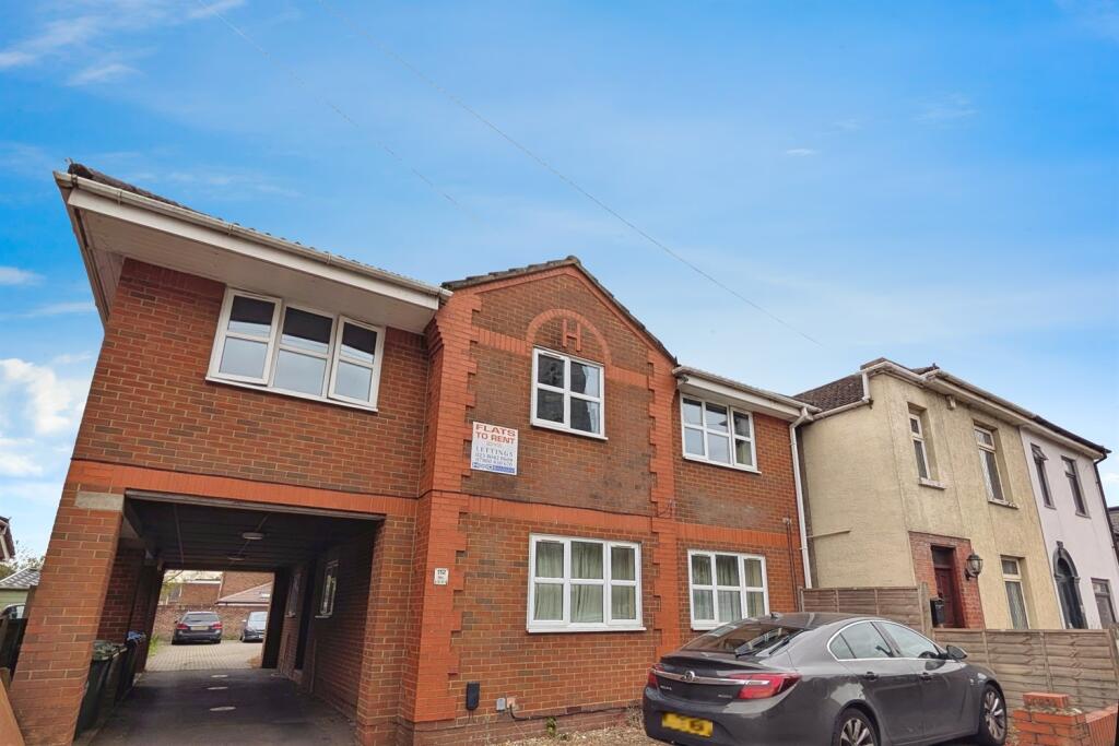 Main image of property: Waterloo Road, SO15