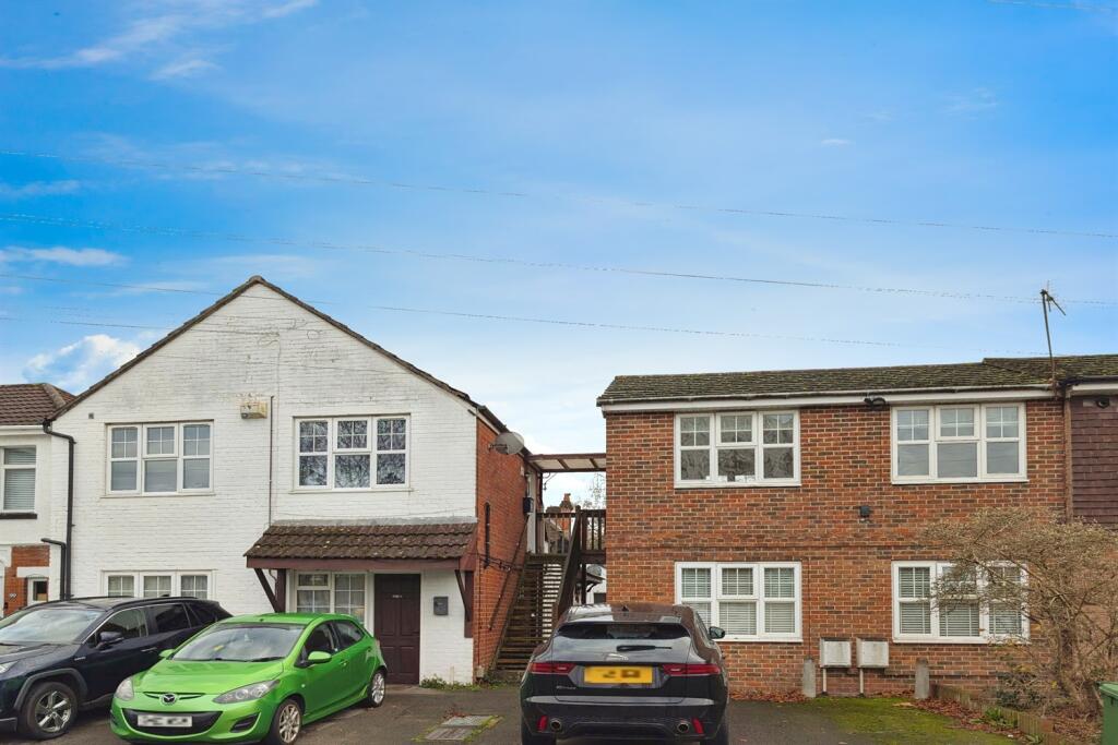 Main image of property: Howards Grove, SO15