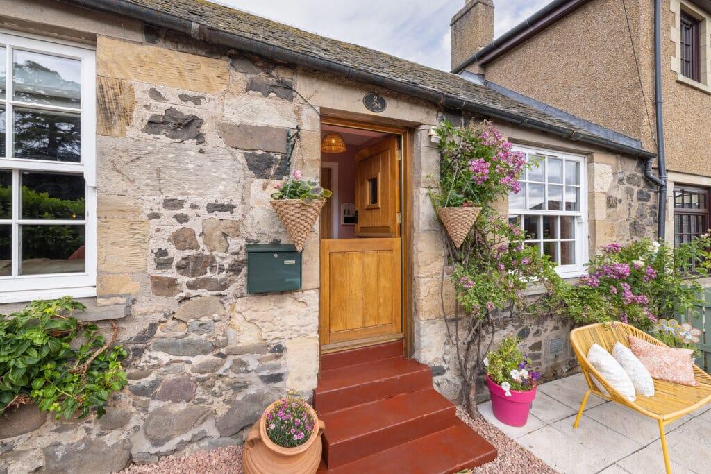 Main image of property: 2 Luthriebank Cottages, Luthrie, KY15 4NU