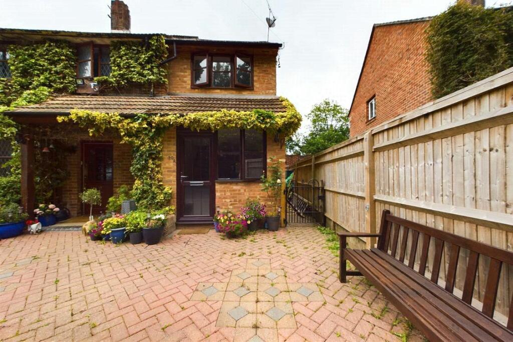 1 bedroom semidetached house for sale in Tenaplas Drive, Upper