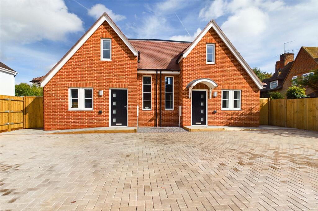 3 bedroom semidetached house for sale in Englefield Road, Theale, Reading, RG7