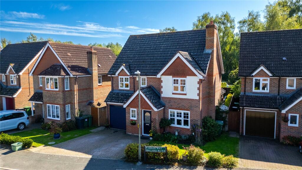 Main image of property: Heron Way, Aldermaston, Reading, Berkshire, RG7