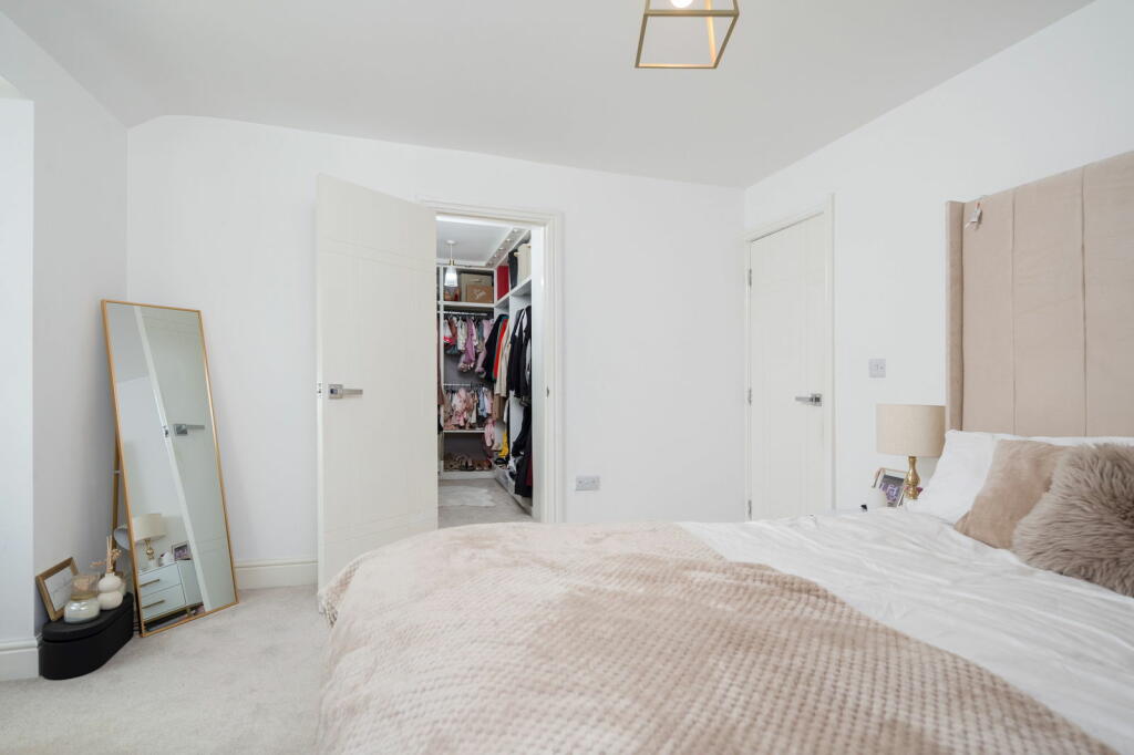 Additional property image - Grange Park Drive, Bingley, BD16 1NJ