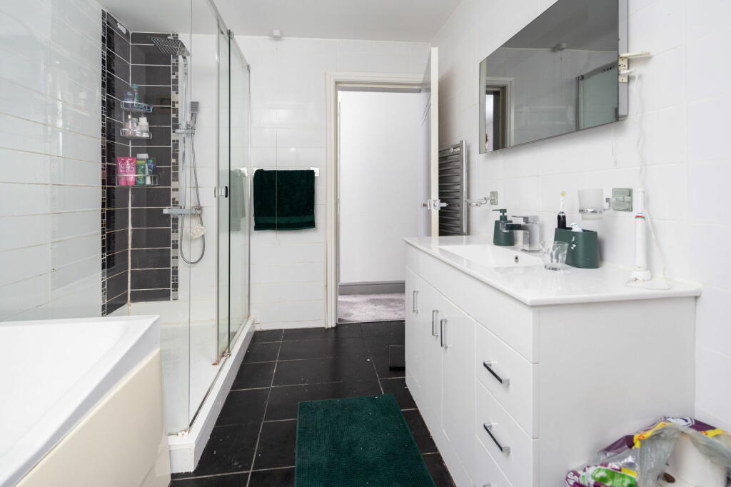 Additional property image - Grange Park Drive, Bingley, BD16 1NJ