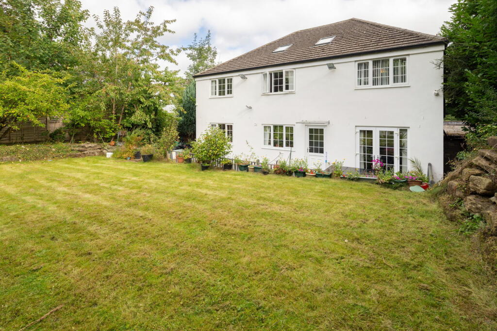 Additional property image - Grange Park Drive, Bingley, BD16 1NJ