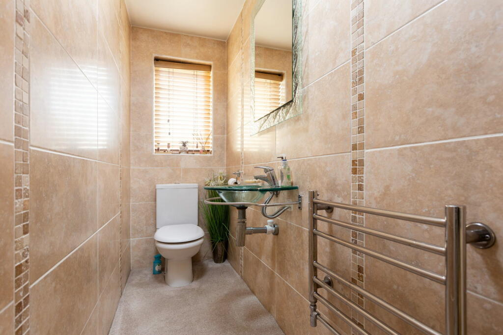 Additional property image - Overland Crescent, Bradford, BD10 9TG
