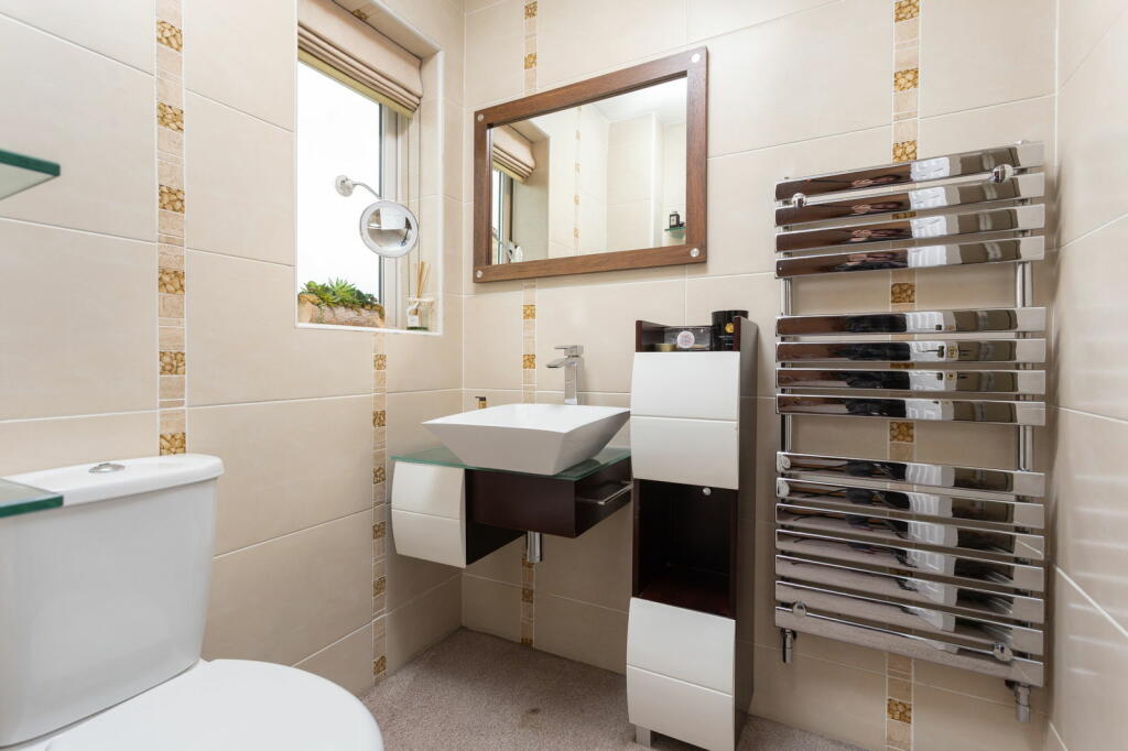Additional property image - Overland Crescent, Bradford, BD10 9TG