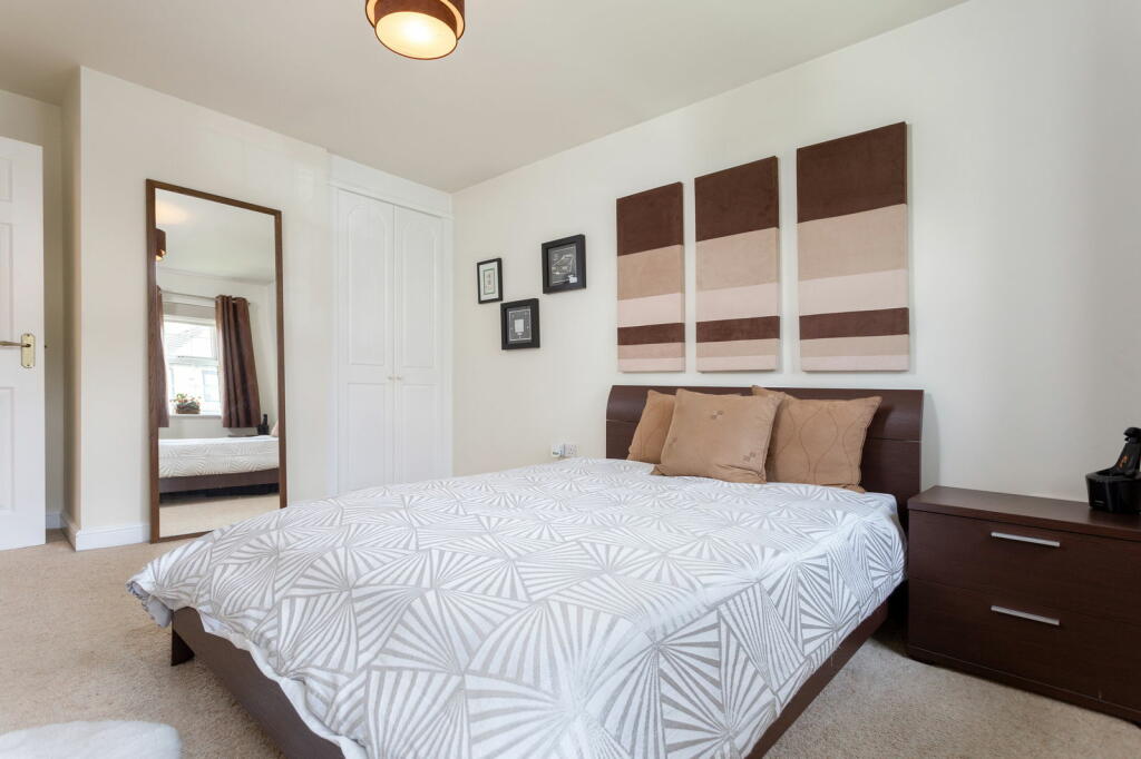 Additional property image - Overland Crescent, Bradford, BD10 9TG