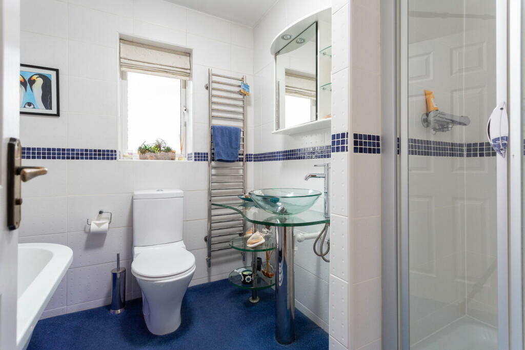Additional property image - Overland Crescent, Bradford, BD10 9TG