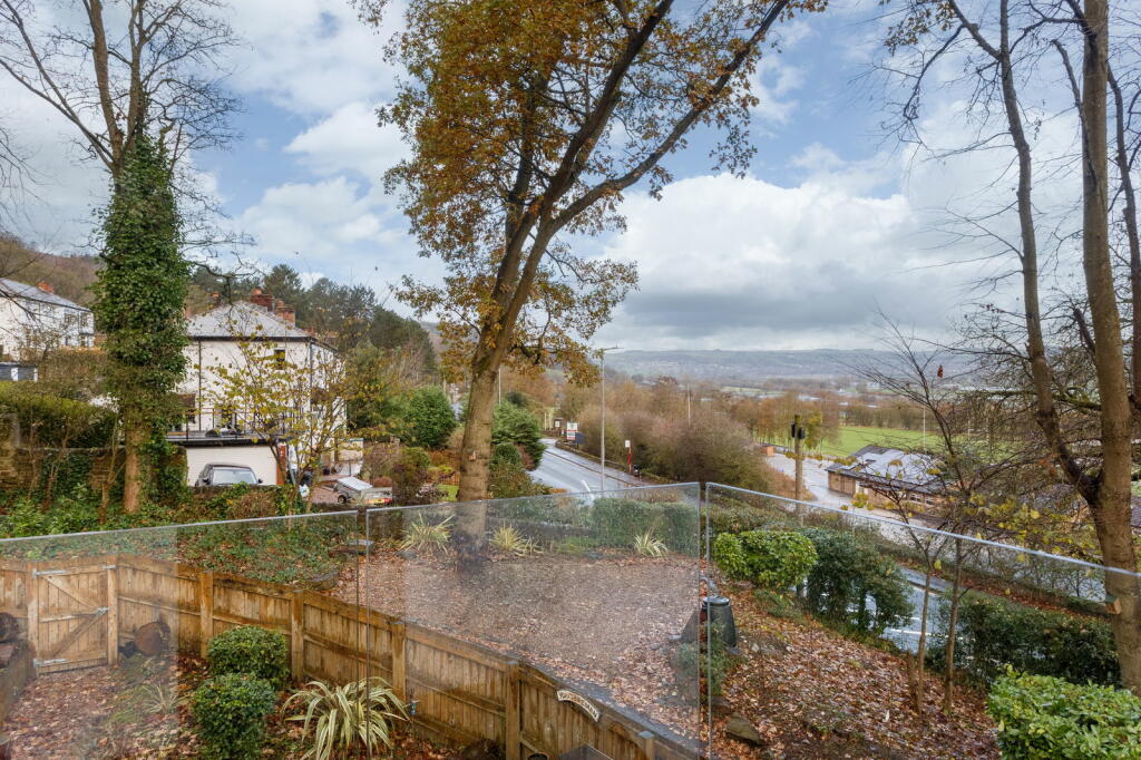 Additional property image - Skipton Road, Keighley, Bradford, BD20 6HJ